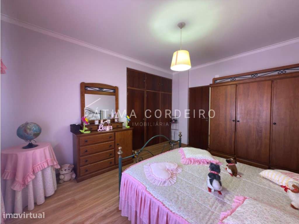 Moradia Isolada T5 em Lote de 375m² Excelente Estado - Sobreda-20