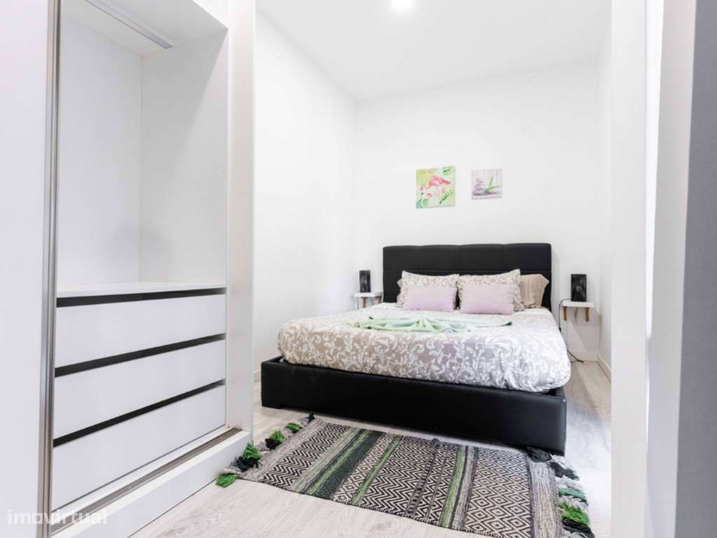 T0 com Varanda - 1.º Andar-6