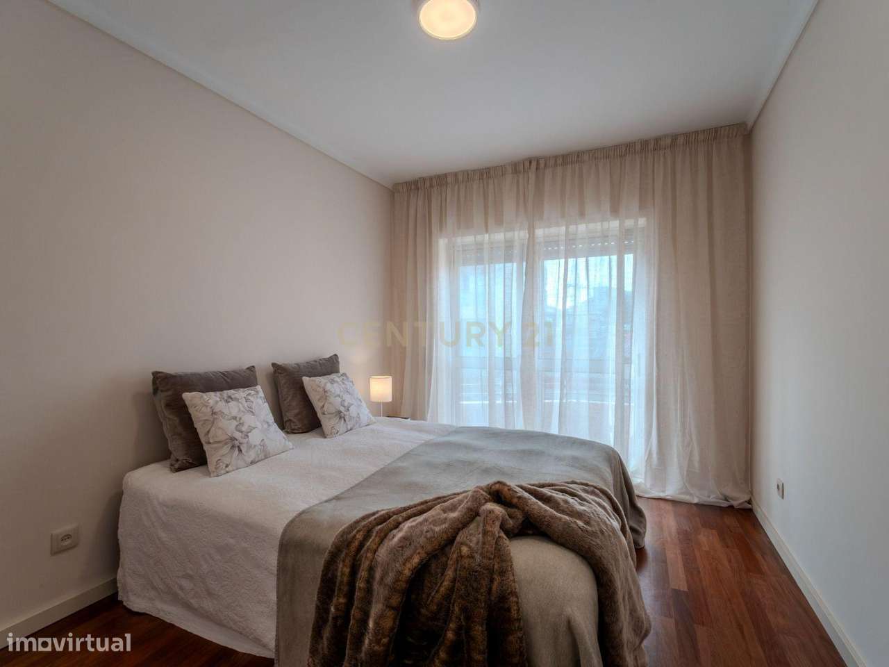 Apartamento T2 com Vista Cidade no Bonfim, Porto - Grande imagem: 2/42