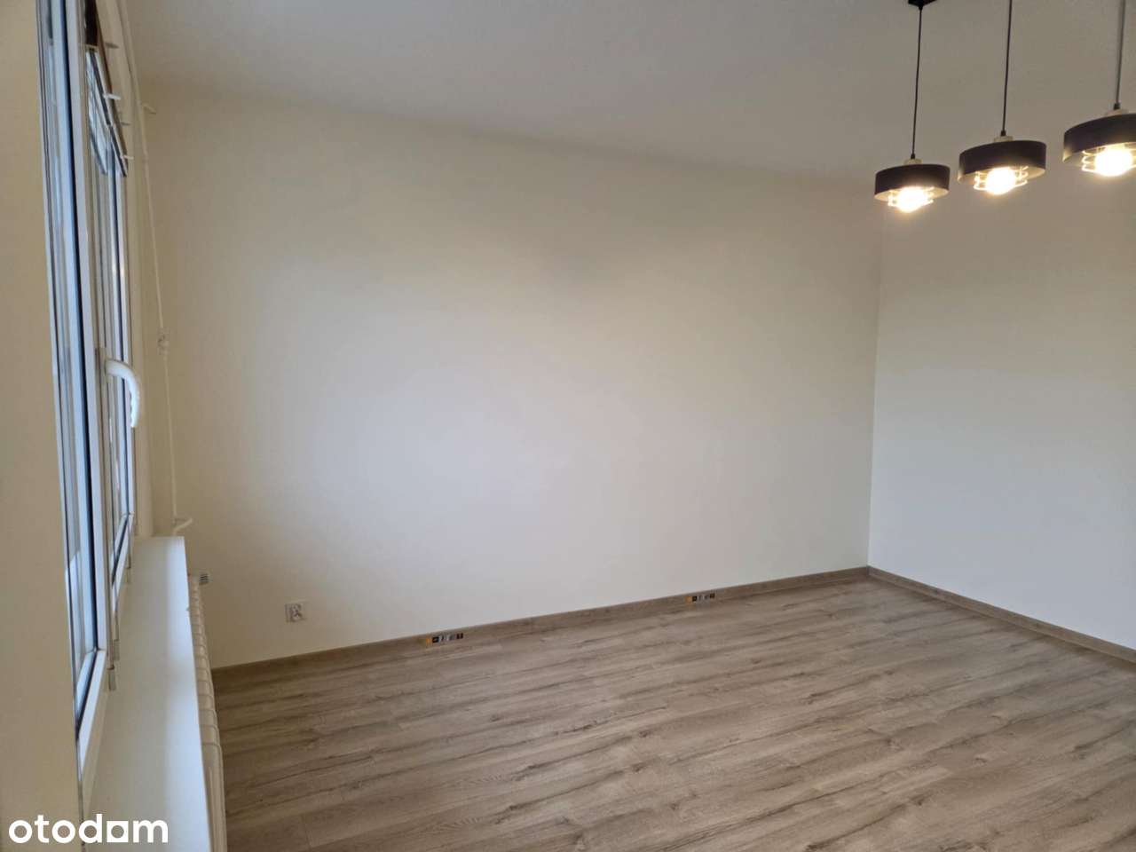 Mieszkanie dwupokojowe z loggią, os. Teklin. Polecam!-2