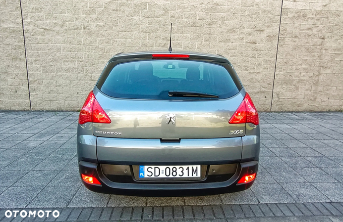 Peugeot 3008 2.0 HDi Premium - 10