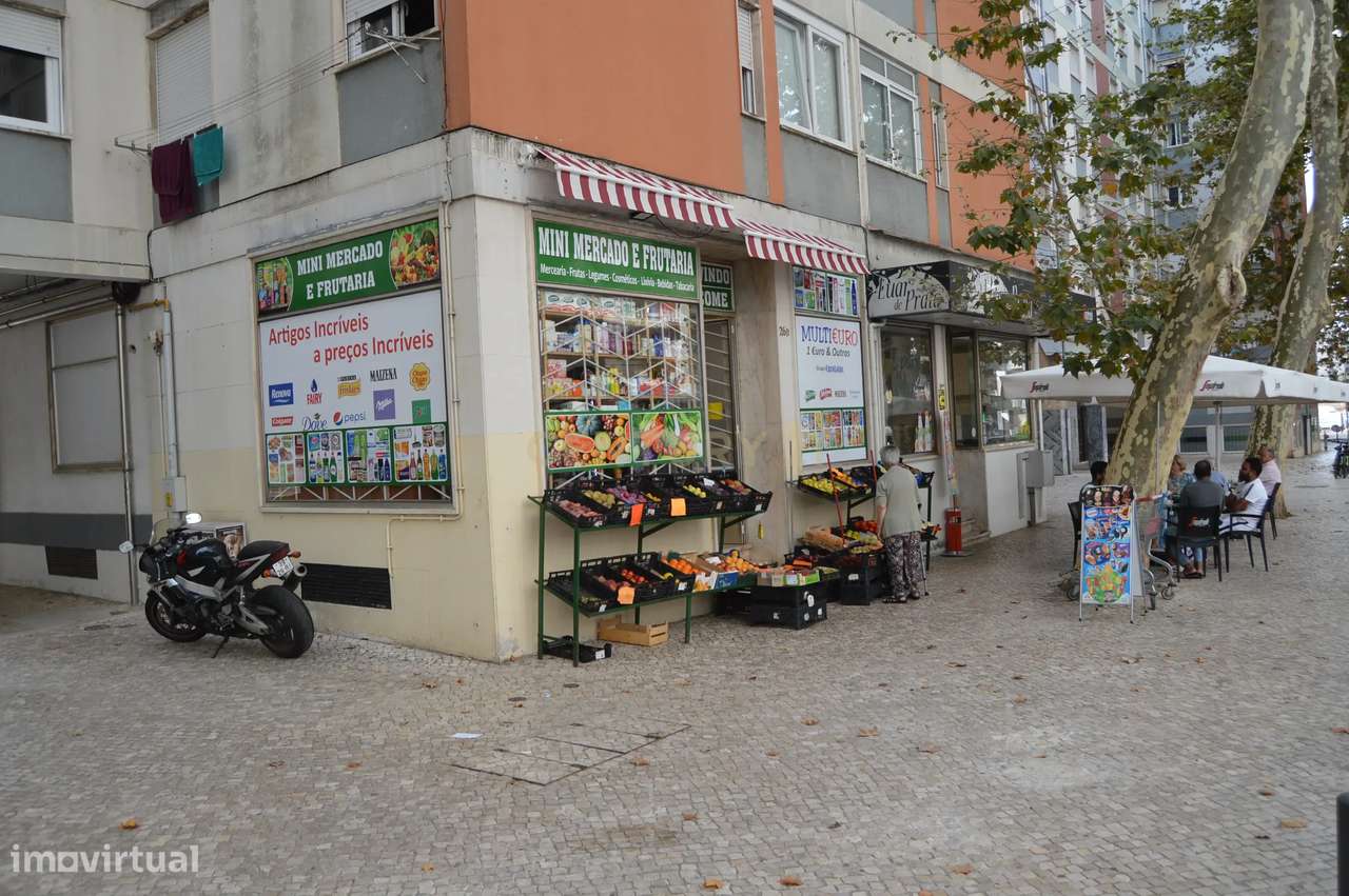 Espaço Comercial em Benfica, Lisboa - Oportunidade Única - Grande imagem: 3/20