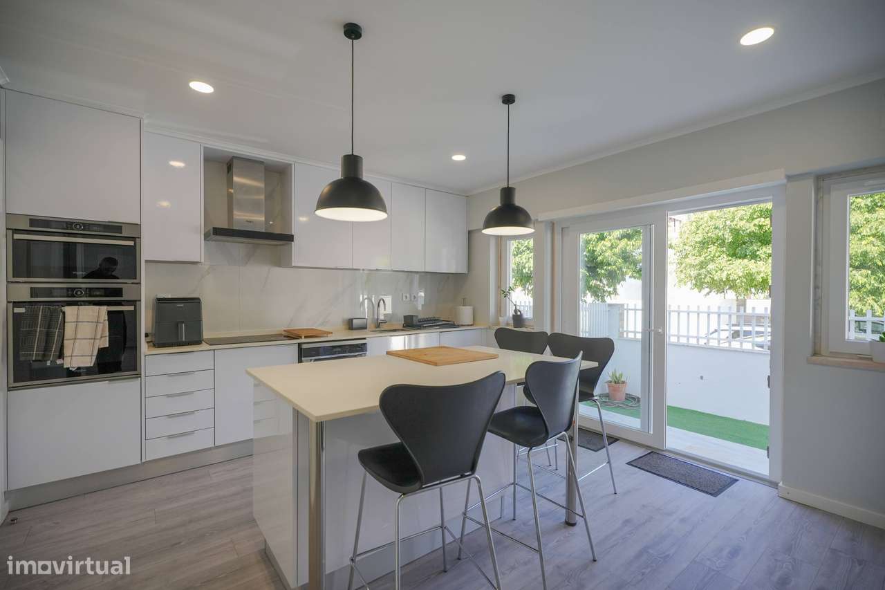 Moradia T5 Mem Martins-15