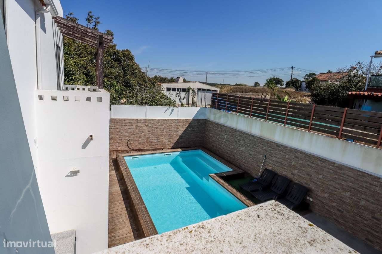 Excelente Moradia  para venda na Aldeia de Santo André-29