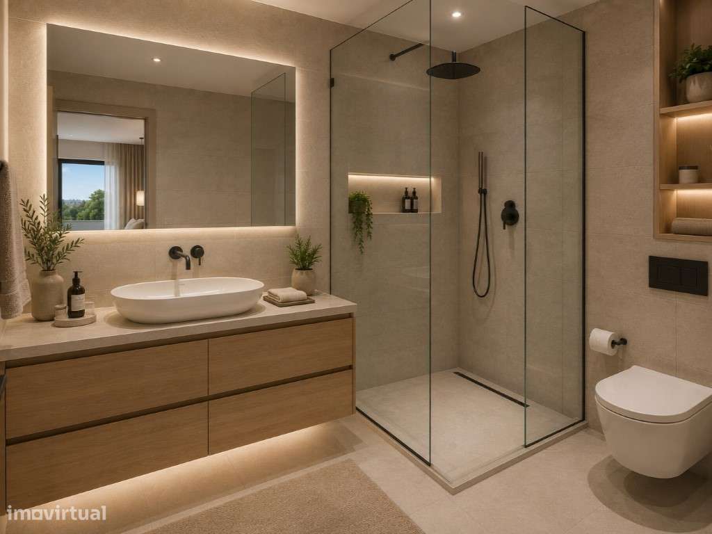 Apartamento T2 num segundo andar com suite, closet, varandas e chur...-4