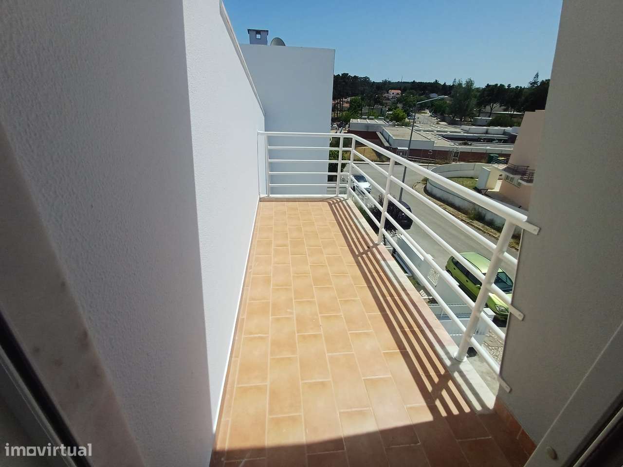 Excelente Moradia T4 garagem jardim Sampaio Sesimbra-27