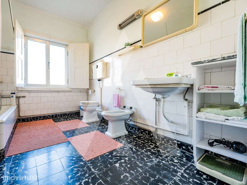 Moradia T4 - Centro de Ovar-19