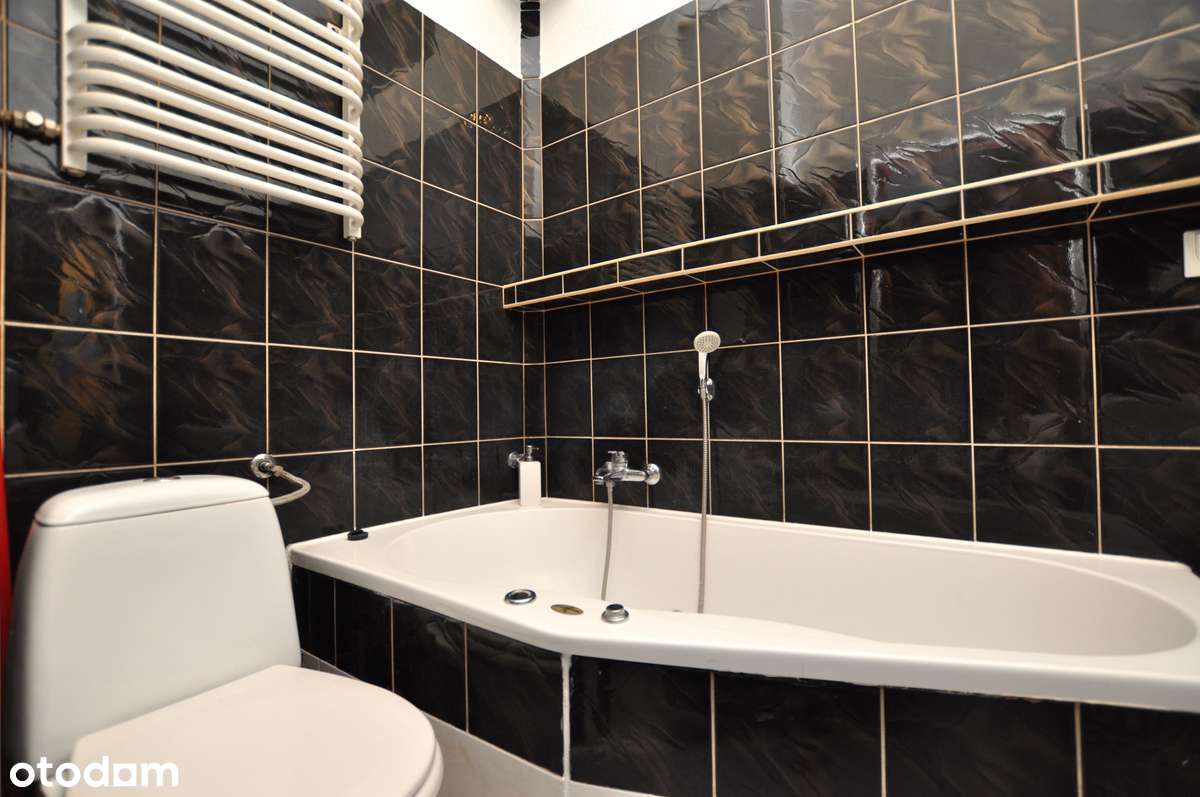 Piwnica | Rozkładowe 2 pokojowe mieszkanie z wysokimi sufitami-11