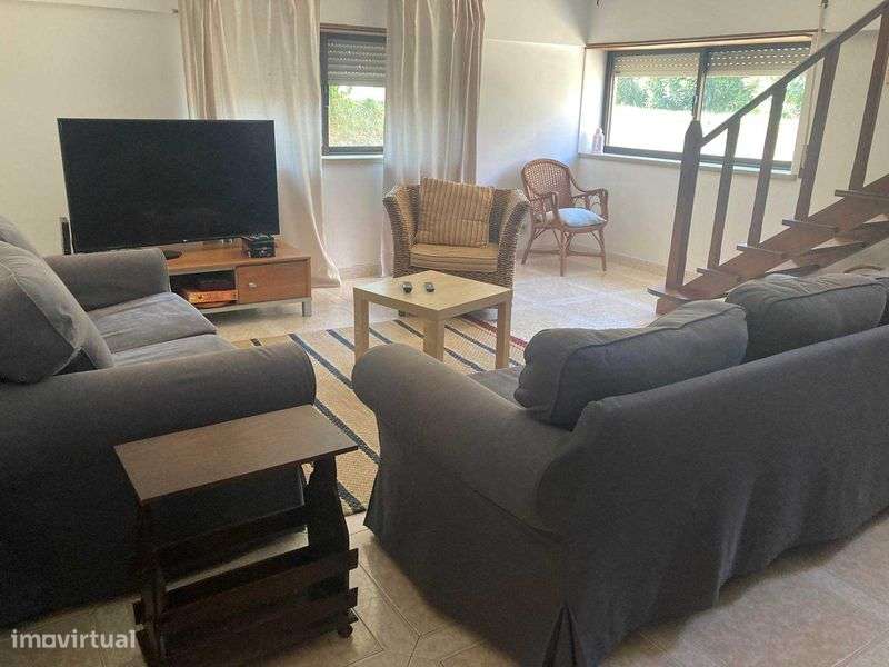 V4 para arrendar - Zona de Ferreira do Zêzêre - Grande imagem: 5/12