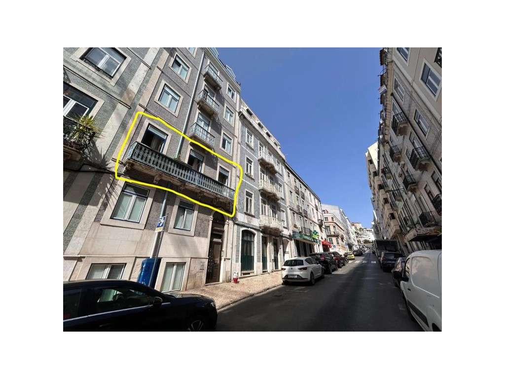 Apartamento T4 Em Pleno Coração de Arroios-11