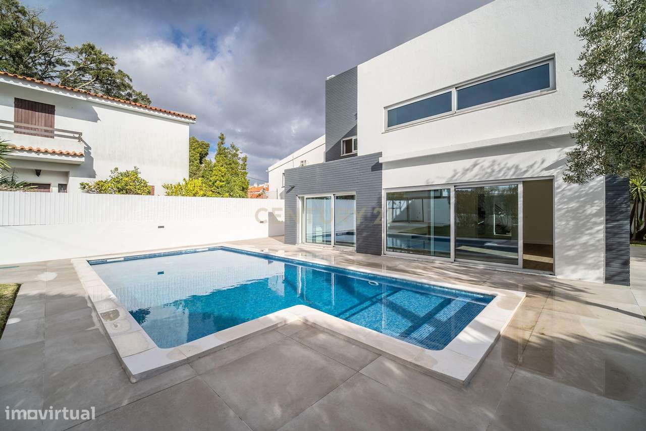 Moradia T6 com Piscina - Charneca de Caparica-54