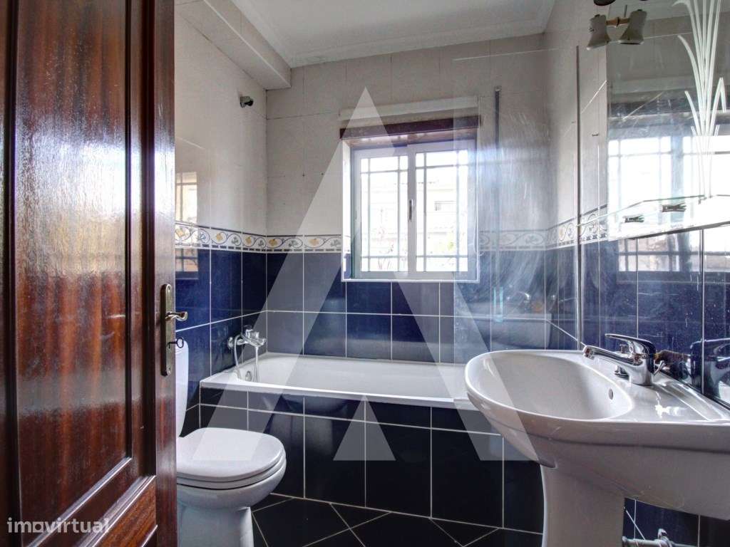 Apartamento T1 com garagem - Grande imagem: 5/25