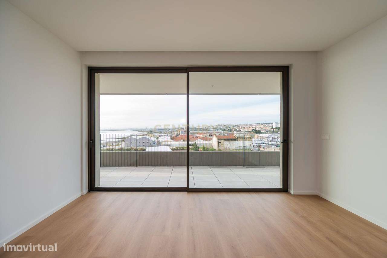 T2 Novo para Arrendamento no Vila Rio | Póvoa de Santa Iria - Grande imagem: 4/60