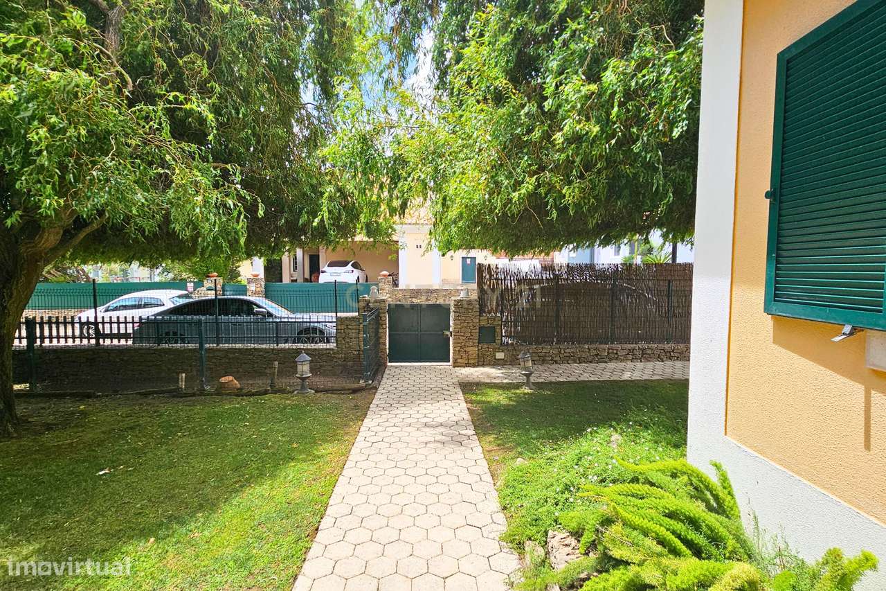 Moradia de Luxo Isolada na Quinta da Beloura com Piscina, Jardim e Pri - Grande imagem: 5/40