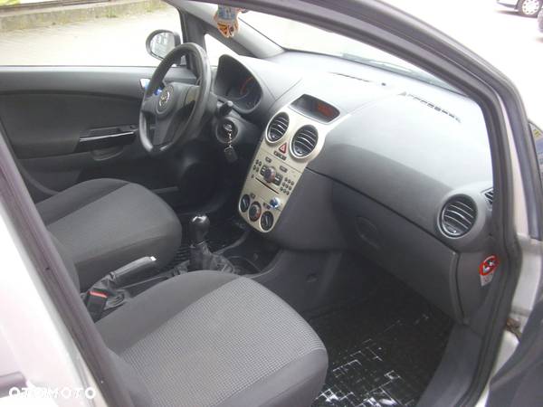 Opel Corsa 1.2 16V Enjoy - 21