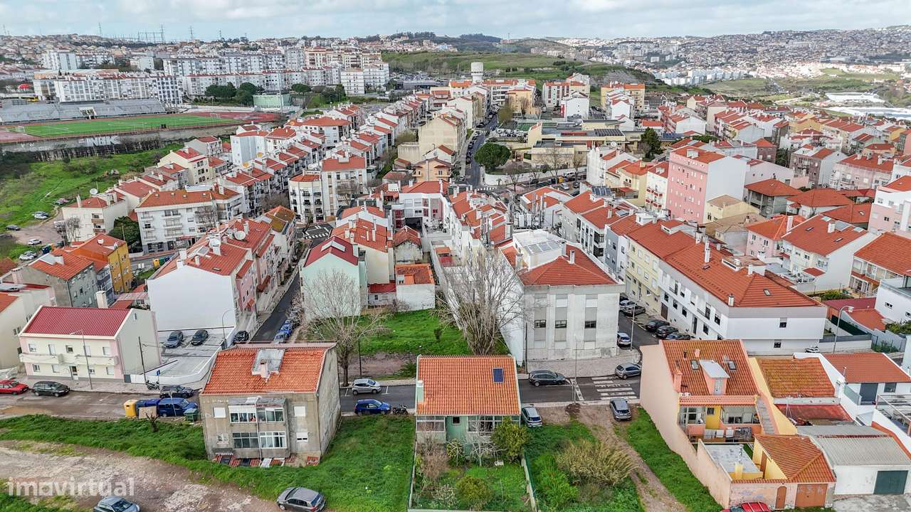 Prédio com Rentabilidade na Brandoa - Amadora-15
