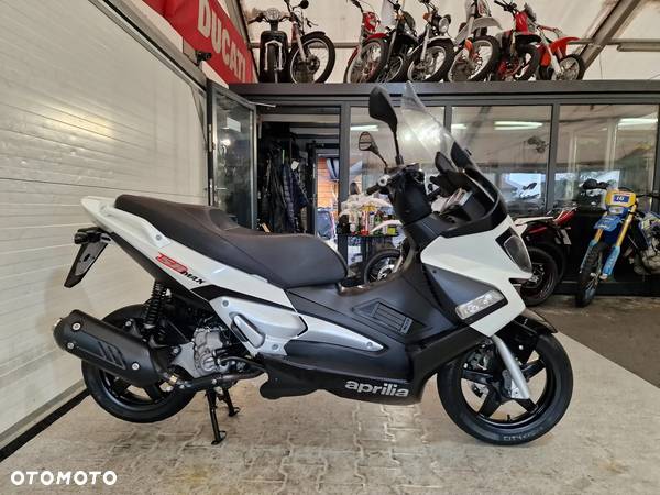 Aprilia SR - 17