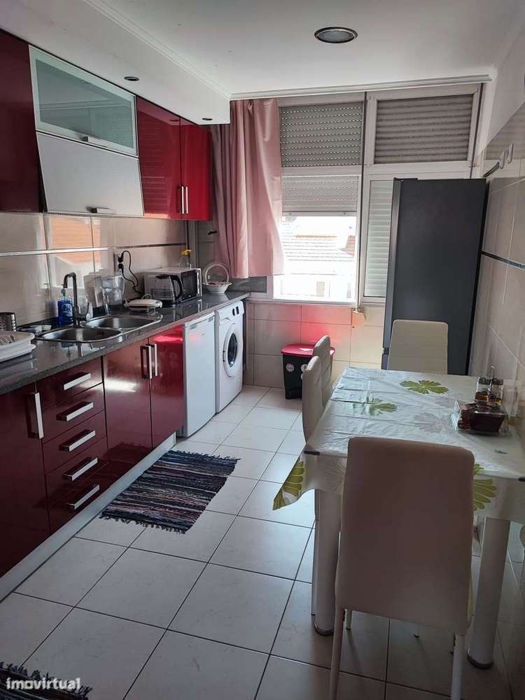 Apartamento T3 Amora - Seixal-0