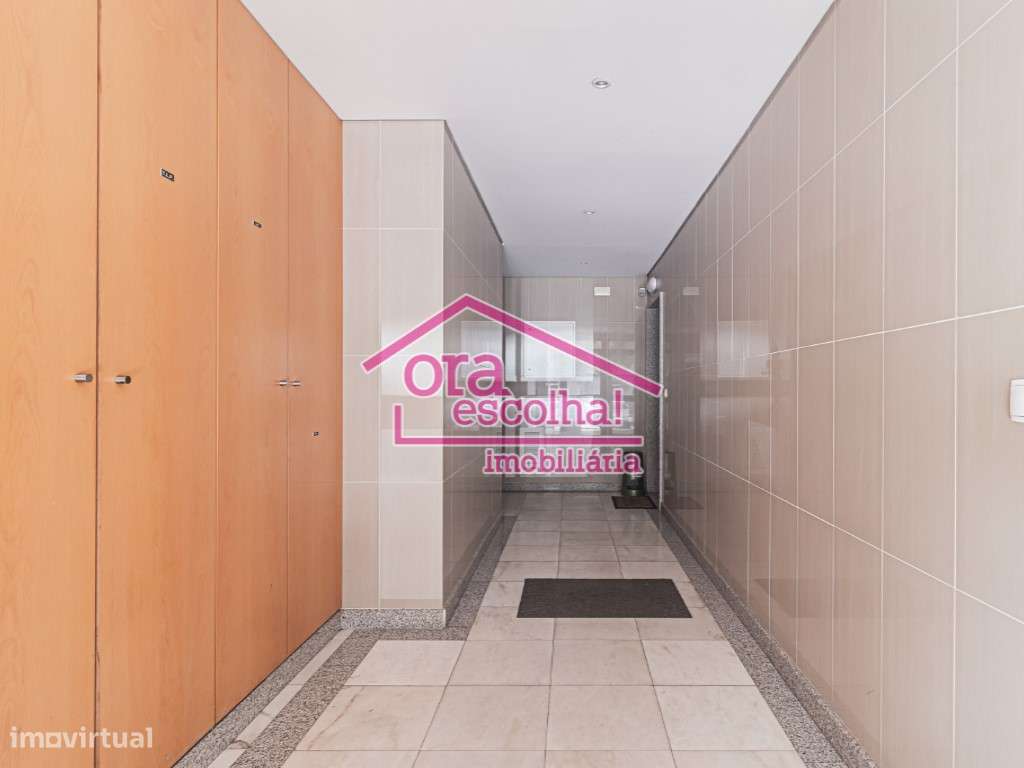Apartamento T2 recente com 100 m2, Suíte e Parqueamento em Paio Pires!-18