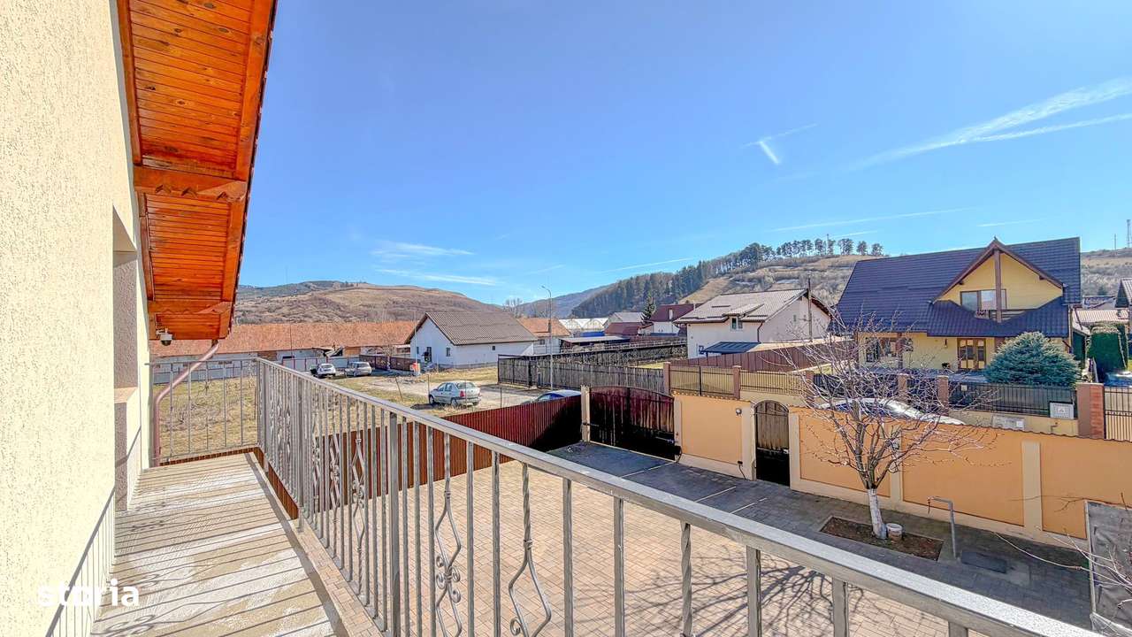 Casă spațioasă cu teren generos de 1200 mp Zonă de case noi-Tărlungeni-17