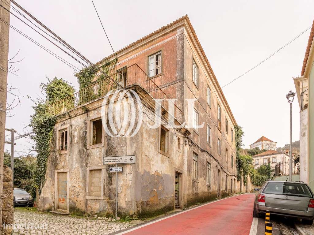 Prédio no centro histórico de Sintra - Grande imagem: 5/11