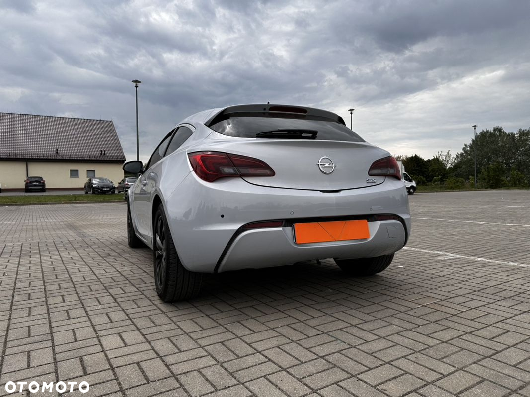 Opel Astra GTC 1.4 Turbo - 13