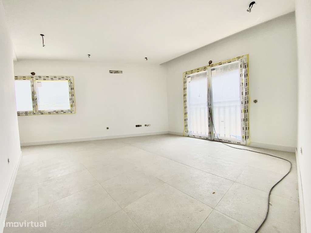 Apartamento T2 novo na zona histórica da Nazaré - Grande imagem: 5/13