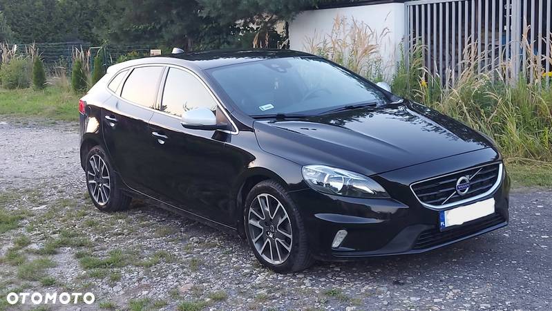 Volvo V40 D2 Drive-E R-Design Momentum - 2