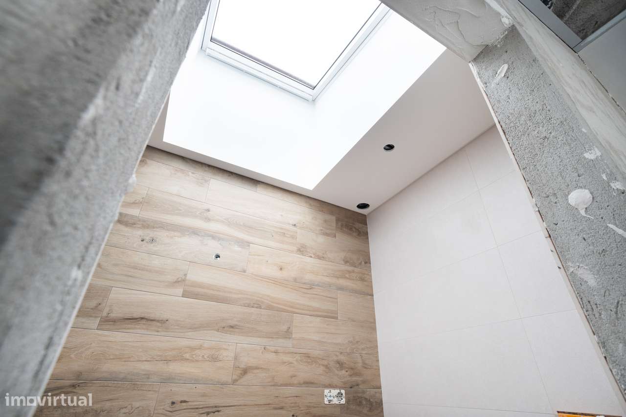 Moradia geminada T4 com garagem - Grande imagem: 4/23