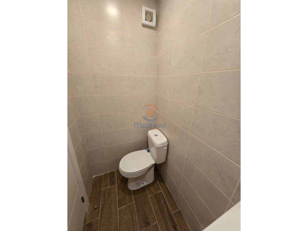 Apartamento T3 Totalmente Remodelado | Camarate, Loures-29