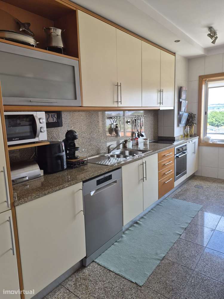 Comprar Excepcional Apartamento T2+1/ 3frentes Águas Santas-17