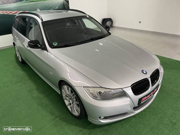 BMW 320 d Touring Navigation Sport - 6