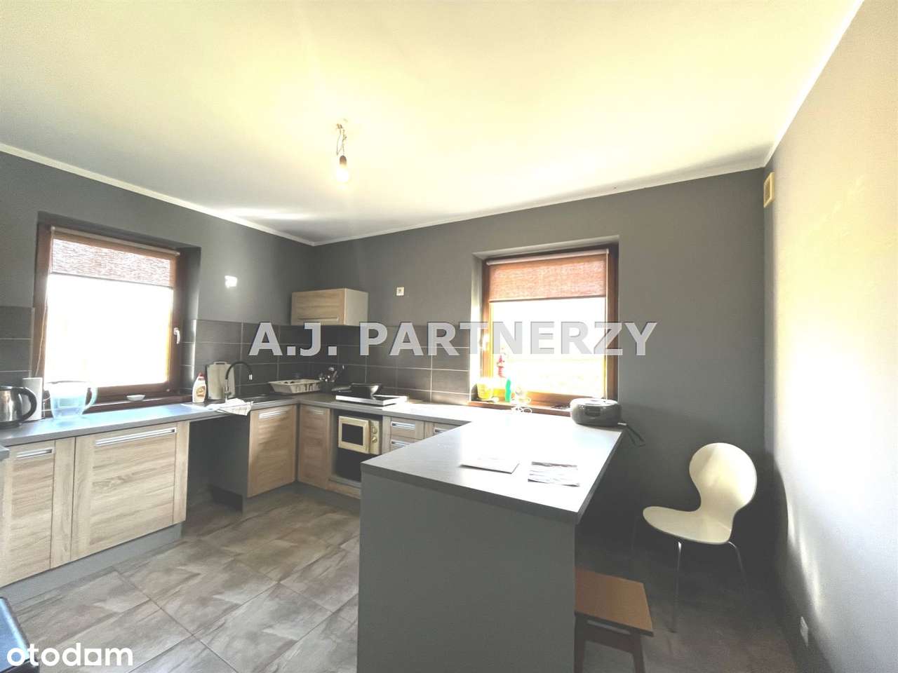 Dom poza miastem na dużej działce-12