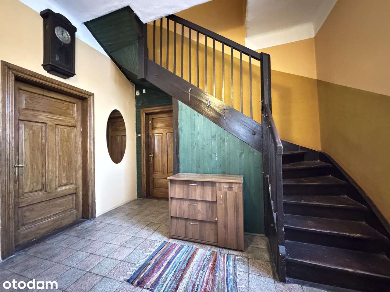 Przestronny dom z użytkowym poddaszem i garażem-11