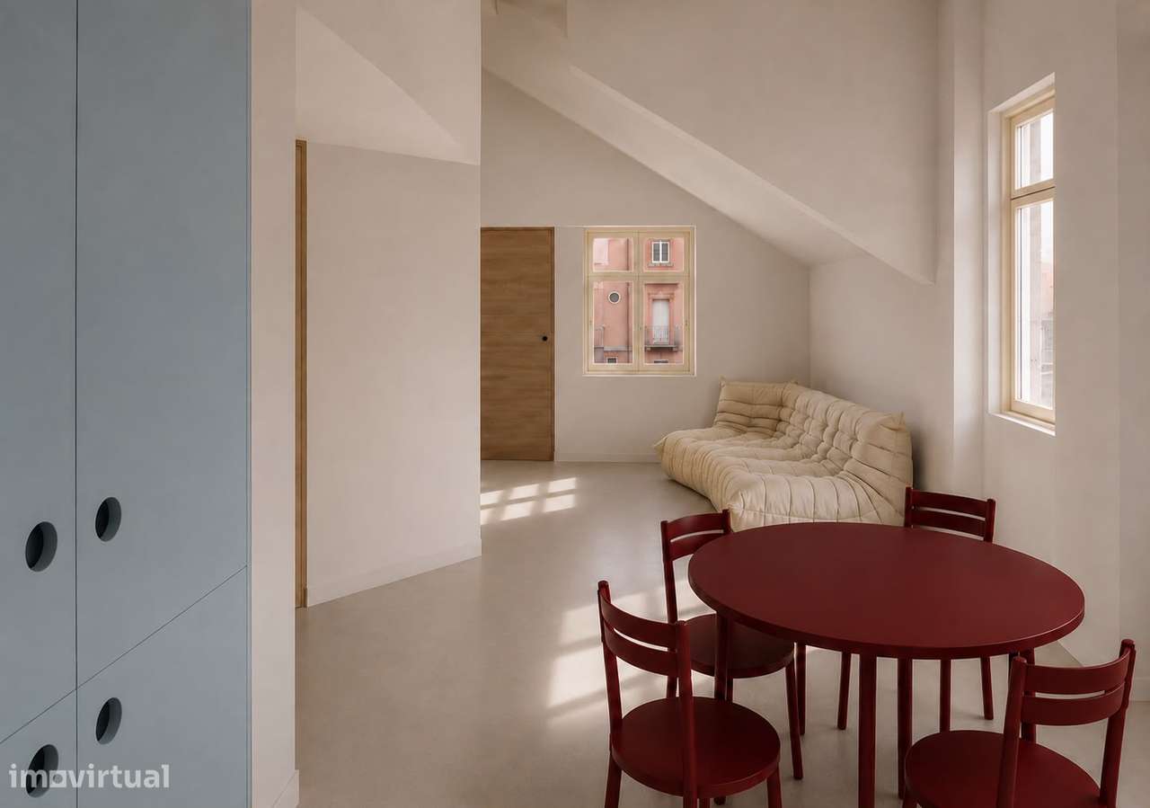 Moradia de dois pisos para remodelar - centro da Amadora-4