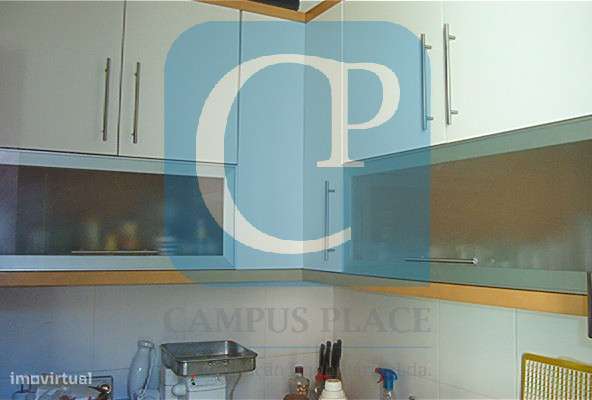 Moradia e Terreno ao Parque de S. Roque, em Campanhã - Grande imagem: 3/19