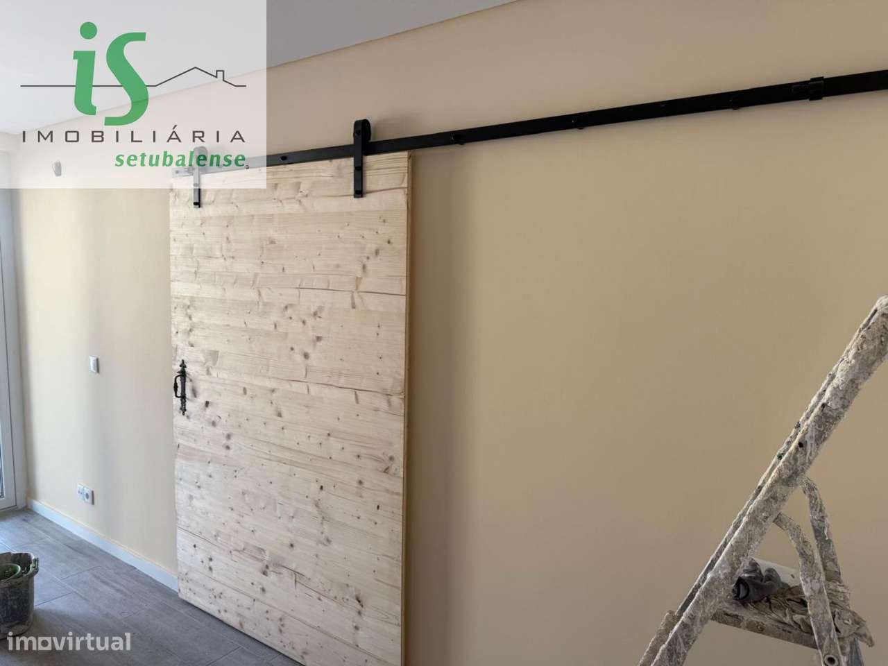 MORADIA T4 TRANSFORMADA EM T3 | TOTALMENTE REMODELADA | CASAL DE FIGUE-5