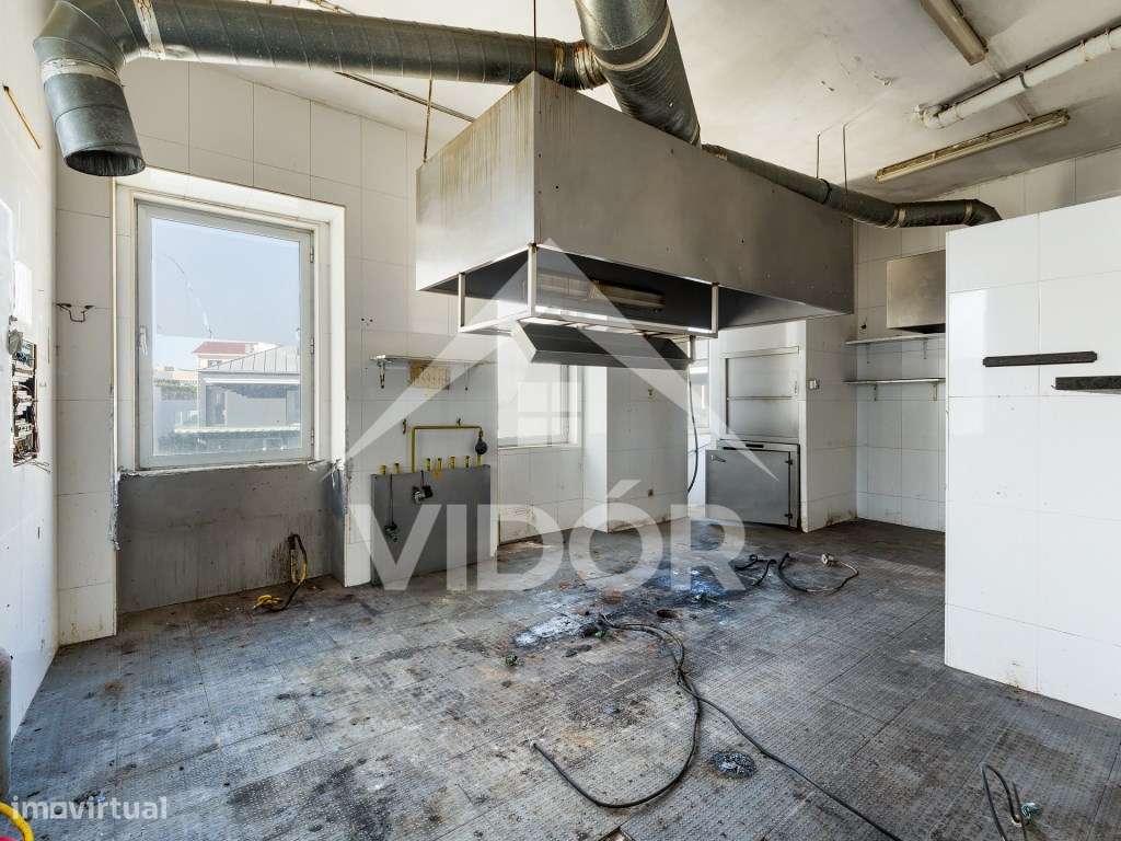 Espaço comercial com 503 m² Leça da Palmeira-18