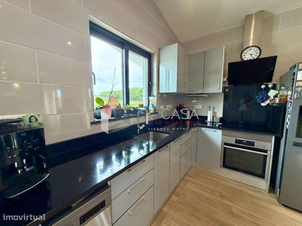 Moradia T3 de arquitetura moderna com excelentes áreas!-25