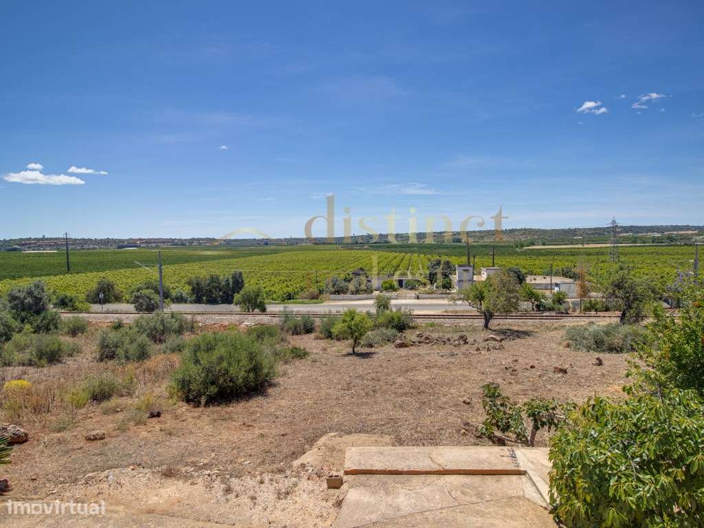 Moradia com 2 quartos e boas vistas-18