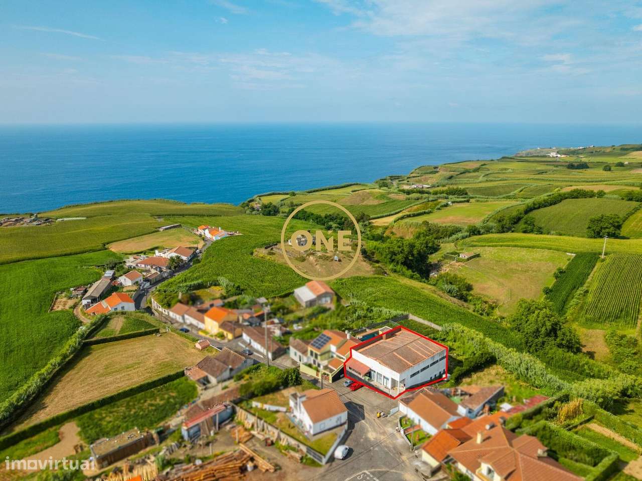 Estabelecimento Comercial em Fenais da Ajuda - Grande imagem: 4/5