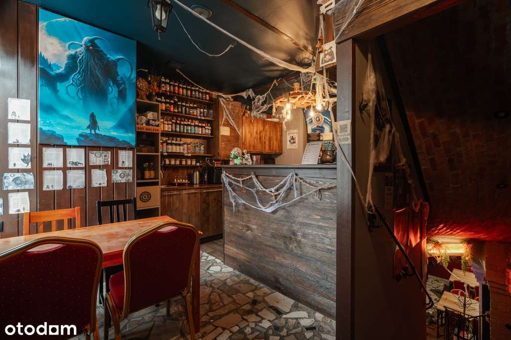 Dwupoziomowy lokal usługowy z witryną-13