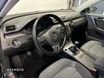 Volkswagen Passat 1.6 TDI Comfortline - 5