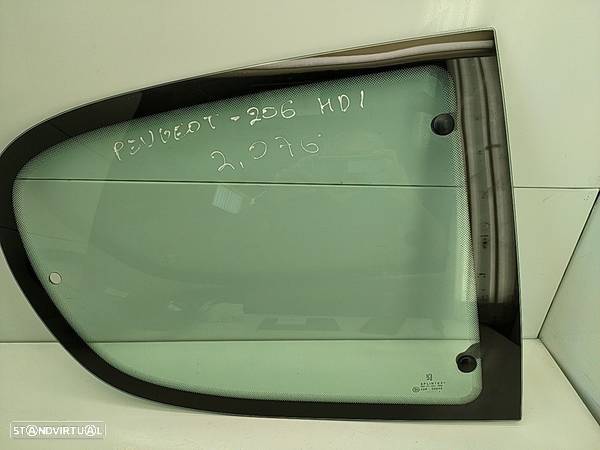 Vidro Lateral Painel Tras Direito Peugeot 206 Hatchback (2A/C) - 1