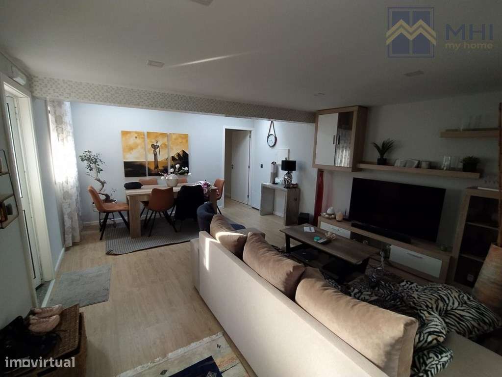 Propriedade com duas casas T2 na Madalena com piscina e a 700 m da ...-27