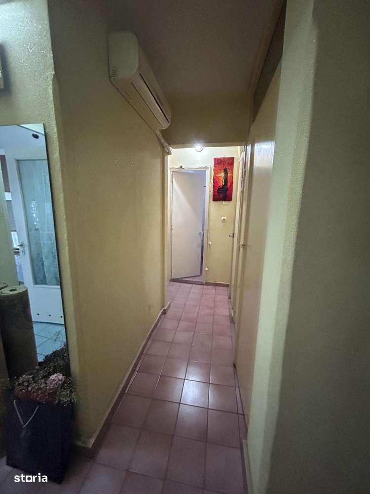 Apartament decomandat Piata Centrala-5