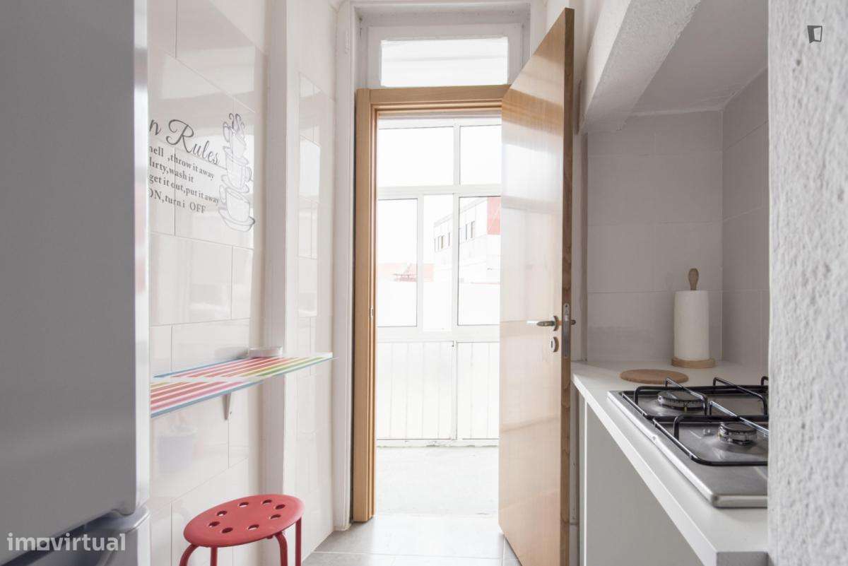 Quarto - localizado em Arroios Lisbon - Grande imagem: 4/14