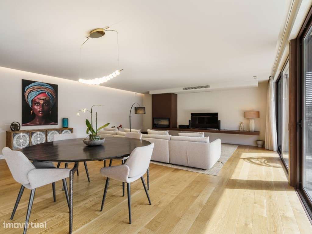 Moradia Exclusiva V4 com Piscina aquecida-18