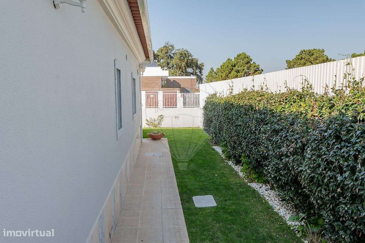 Moradia T4 para venda-45