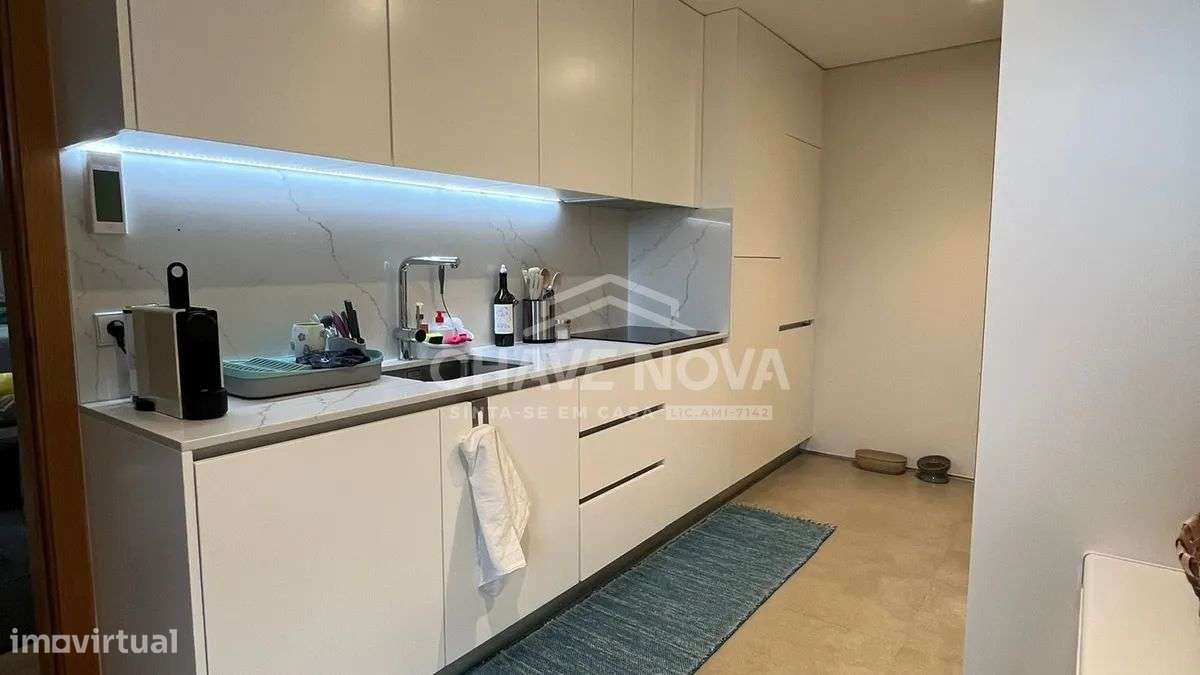Apartamento T4 Duplex de Excelência – Paranhos-19